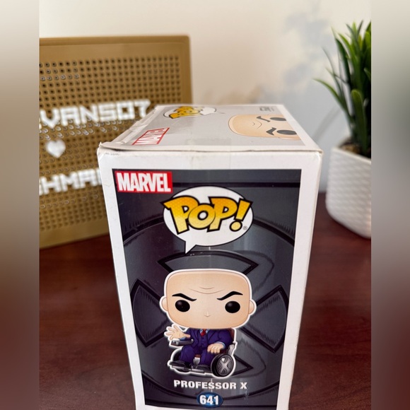 Funko Pop! Marvel: X-Men 20th Anniversary - Professor X, Multicolor - Picture 4 of 8